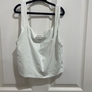 Aritzia babaton square neck cropped tank size medium